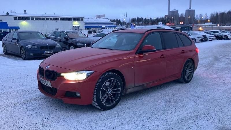 Käytetty BMW 320 Exclusive 190 HP (139 kW) 2019 Farmari