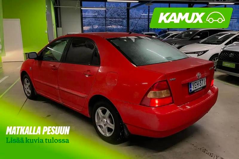 Käytetty Toyota Corolla 97 HP (71 kW) 2002 Punainen Sedan