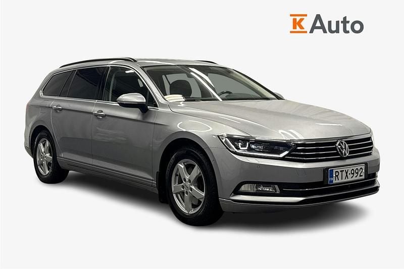 Käytetty VW Passat Comfortline 150 HP (110 kW) 2019 Sininen Farmari