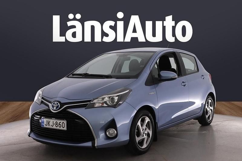 Sininen Käytetty 2017 Toyota Yaris Hybrid Active Viistoperä | 12 990 € (Perustarjous) - Kuva 1/1