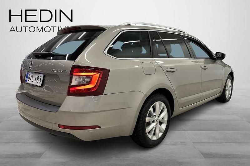 Käytetty Skoda Octavia Style 150 HP (110 kW) 2018 Ruskea Farmari