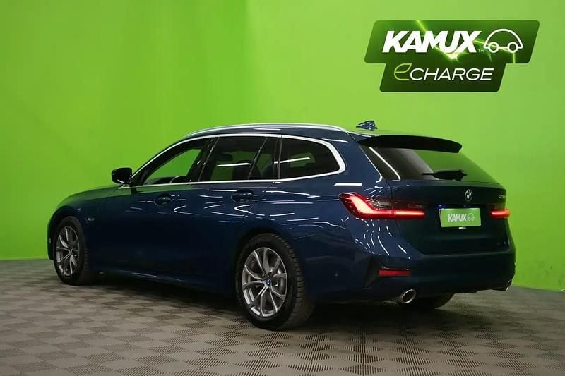 Käytetty BMW 330e 292 HP (214 kW) 2021 Sininen Farmari