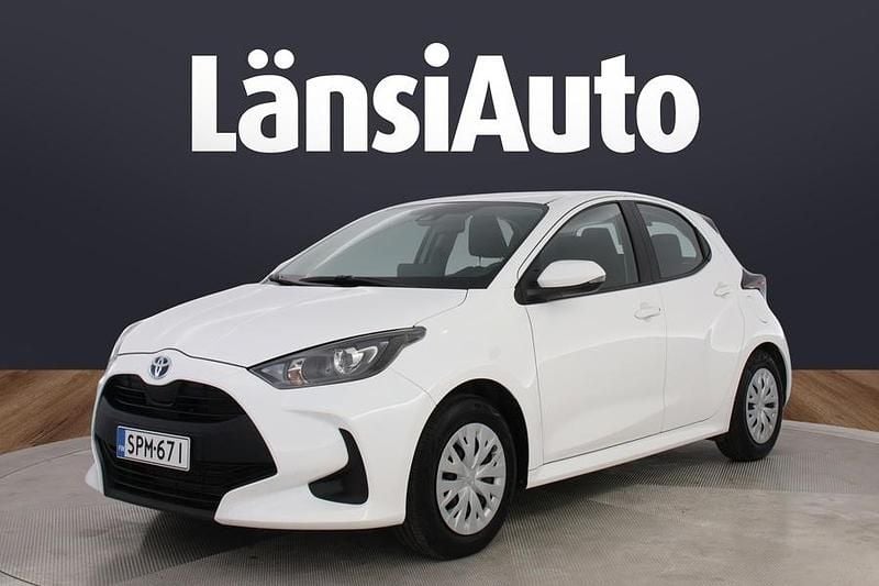 Valkoinen Käytetty 2023 Toyota Yaris Hybrid Active Viistoperä | 20 690 € (Perustarjous) - Kuva 1/1
