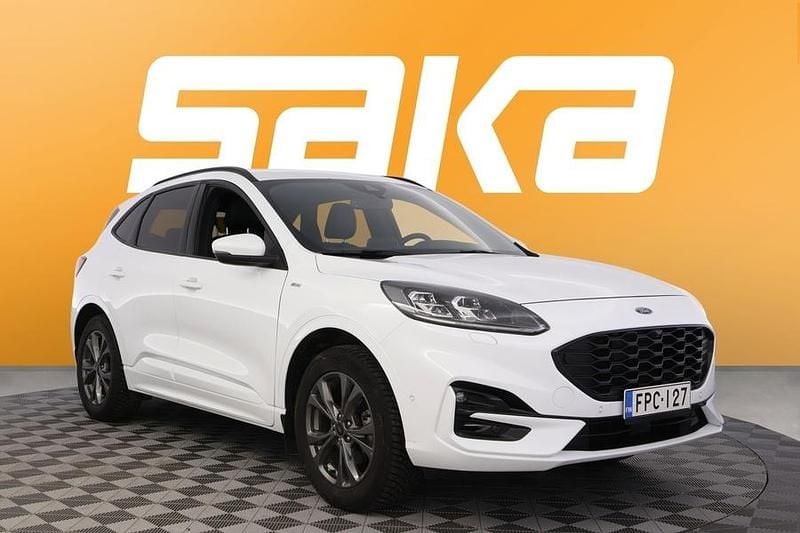 Käytetty Ford Kuga ST-Line X 190 HP (139 kW) 2023 Katumaasturi