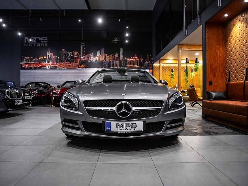Käytetty Mercedes SL350 435 HP (319 kW) 2012 Hopea Avoauto