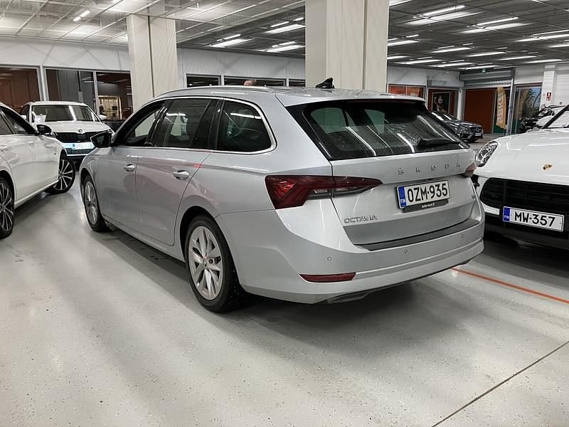 Käytetty Skoda Octavia Style 204 HP (150 kW) 2021 Farmari