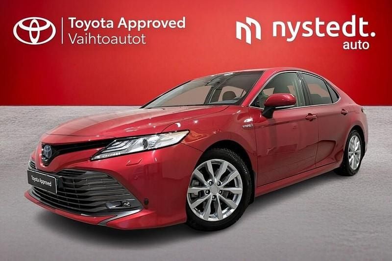 Punainen Käytetty 2020 Toyota Camry Style Sedan | 25 950 € (Perustarjous) - Kuva 1/3