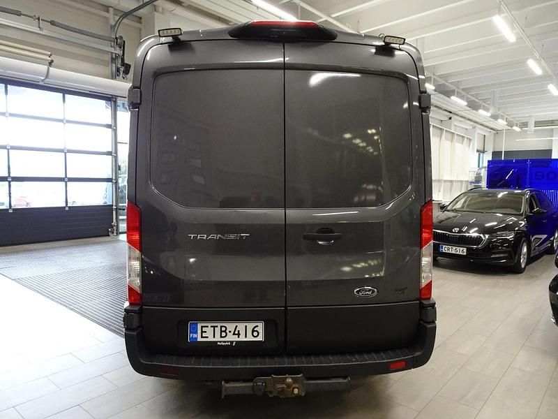 Käytetty Ford Transit Trend 131 HP (96 kW) 2019 Harmaa Van
