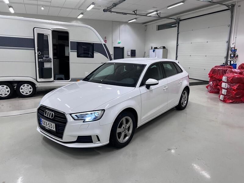 Käytetty 2017 Audi A3 Sportback Viistoperä | 13 490 € - Kuva 1/3