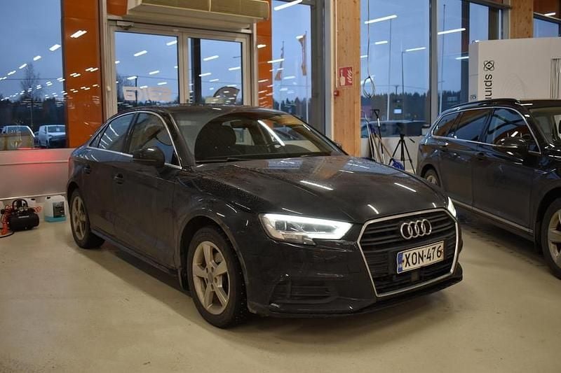 Käytetty 2018 Audi A3 Business Sedan | 11 900 € (Perustarjous) - Kuva 1/4