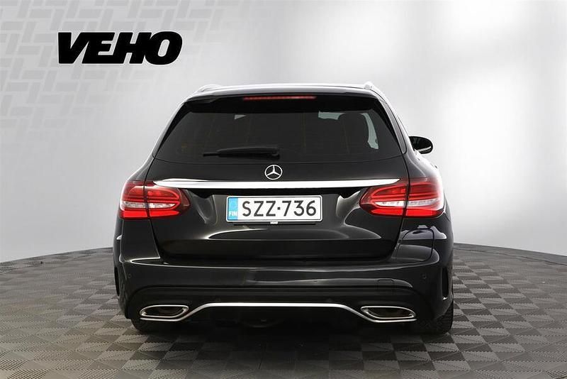 Käytetty Mercedes C300e Business 211 HP (155 kW) 2020 Musta Farmari