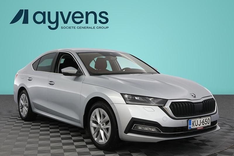 Käytetty Skoda Octavia Style 150 HP (110 kW) 2021 Harmaa Sedan