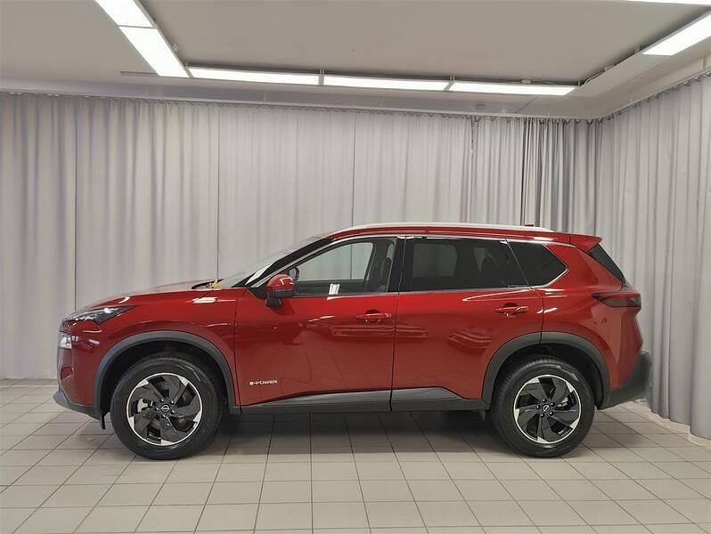 Uusi Nissan X-Trail N-Connecta 214 HP (157 kW) 2025 Katumaasturi