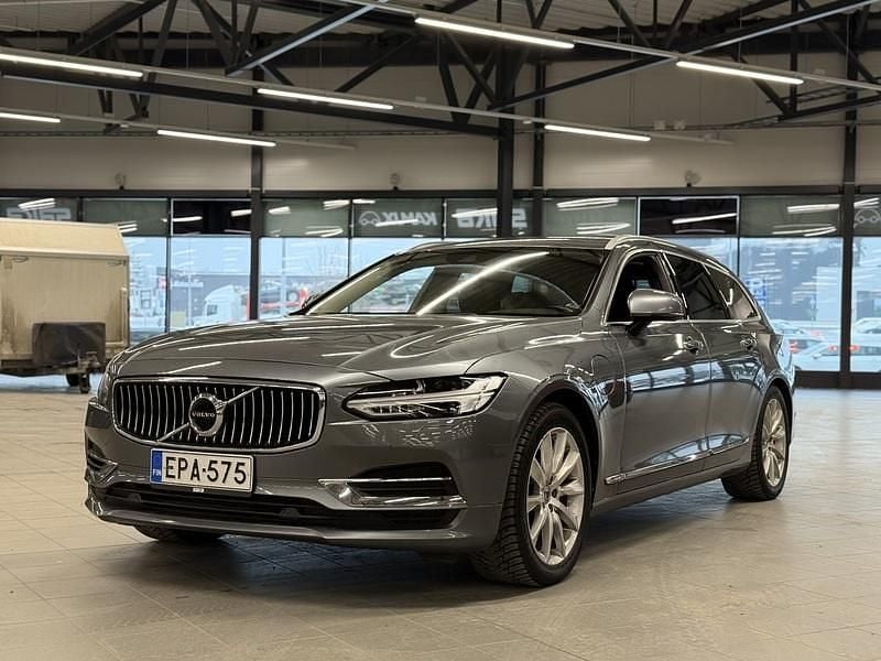 Käytetty Volvo V90 Business Edition 392 HP (288 kW) 2018 Farmari