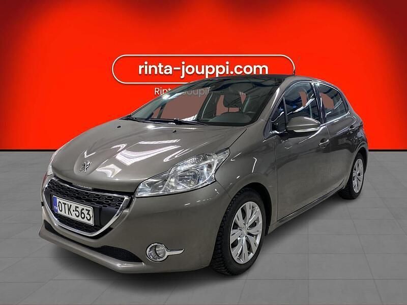 Ruskea Käytetty 2012 Peugeot 208 Active Viistoperä | 5 990 € (Kallis) - Kuva 1/3