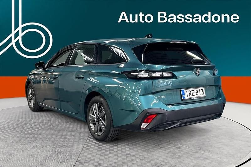 Käytetty Peugeot 308 SW Active 131 HP (96 kW) 2023 Farmari