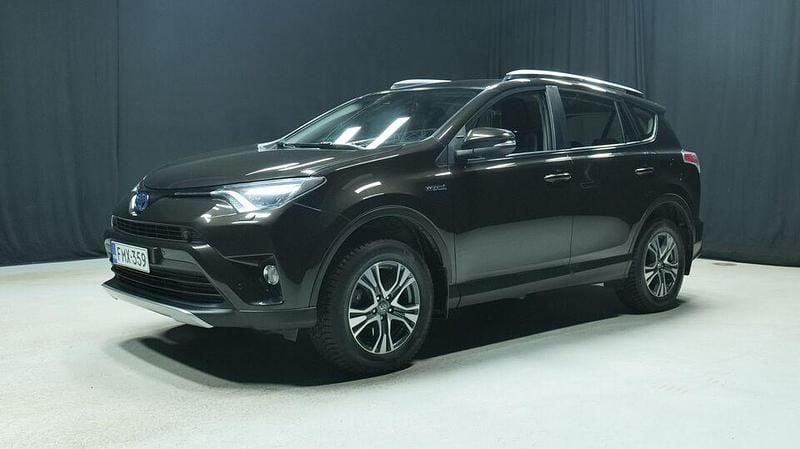 Ruskea Käytetty 2018 Toyota RAV4 Hybrid Edition Katumaasturi | 29 800 € (Hyvä tarjous) - Kuva 1/3
