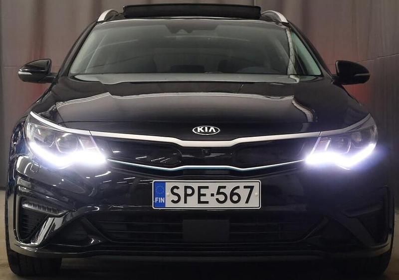 Käytetty Kia Optima 154 HP (113 kW) 2020 Musta Farmari
