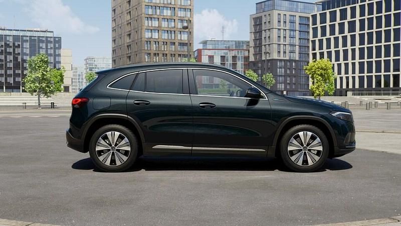 Käytetty Mercedes EQA300 Business 167 kW (228 HP) 2022 Katumaasturi