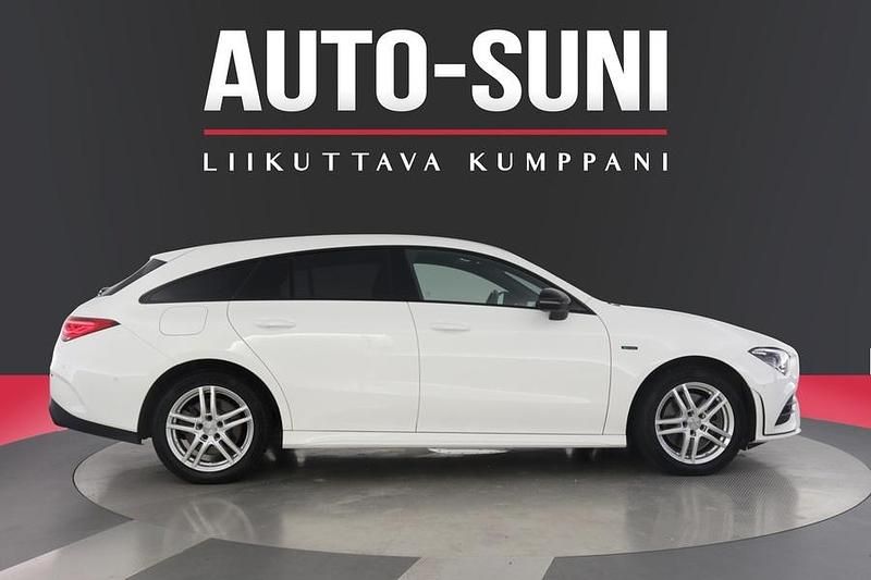 Käytetty Mercedes CLA250e Business 160 HP (117 kW) 2021 Valkoinen Sedan