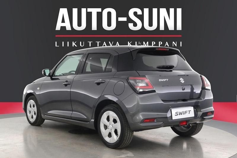 Käytetty Suzuki Swift GL 83 HP (61 kW) 2024 Harmaa Viistoperä