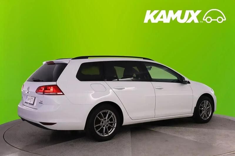 Käytetty VW Golf VII Comfortline 105 HP (77 kW) 2014 Valkoinen Farmari
