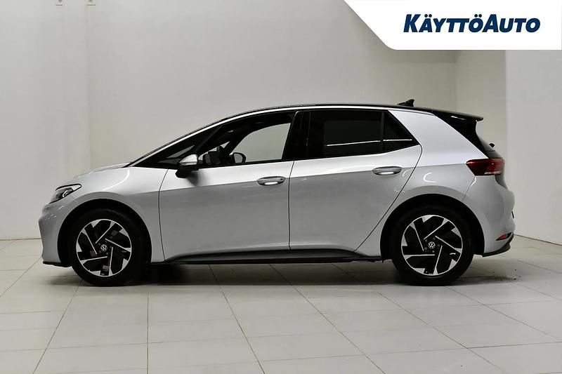 Uusi VW ID.3 Pure 125 kW (170 HP) 2026 Scale silver black r Viistoperä