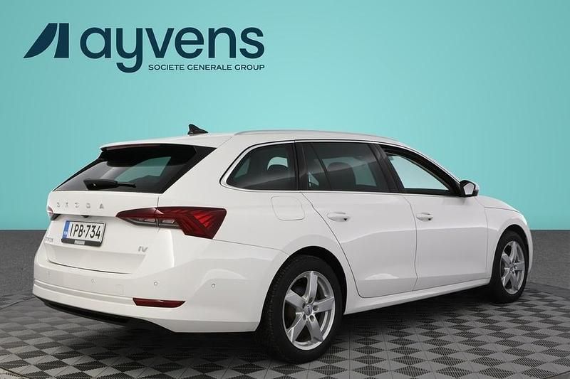 Käytetty Skoda Octavia Style 204 HP (150 kW) 2021 Valkoinen Farmari