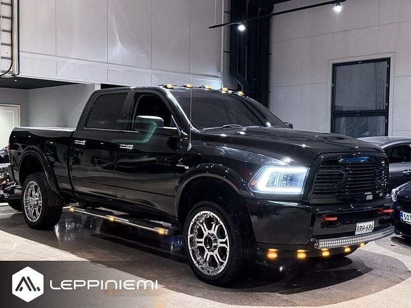 Käytetty Dodge Ram 370 HP (272 kW) 2014 Nouto