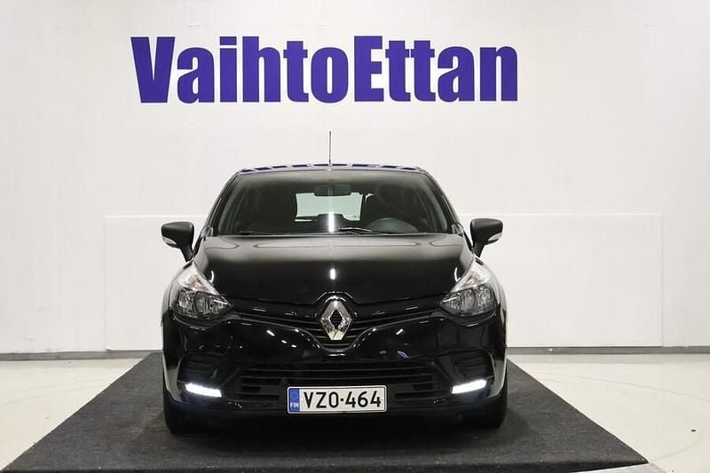 Käytetty Renault Clio IV LIMITED 73 HP (53 kW) 2017 Musta Viistoperä