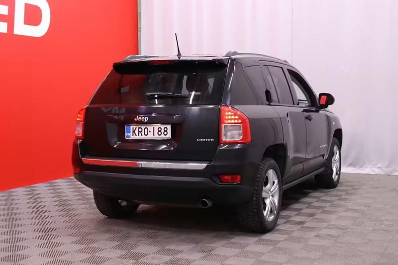 Käytetty Jeep Compass Limited 170 HP (125 kW) 2012 Katumaasturi