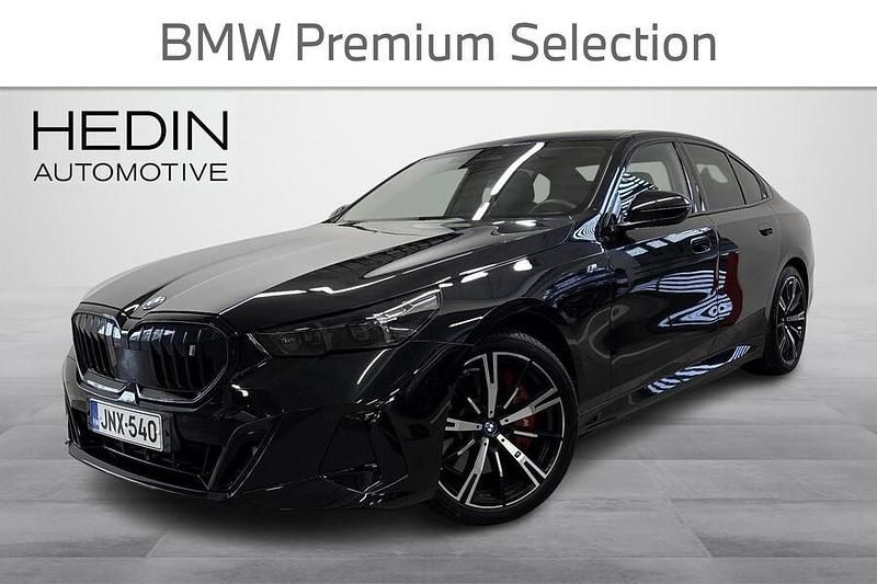 Musta Käytetty 2024 BMW i5 M Sport Sedan | 63 900 € (Supertarjous) - Kuva 1/4