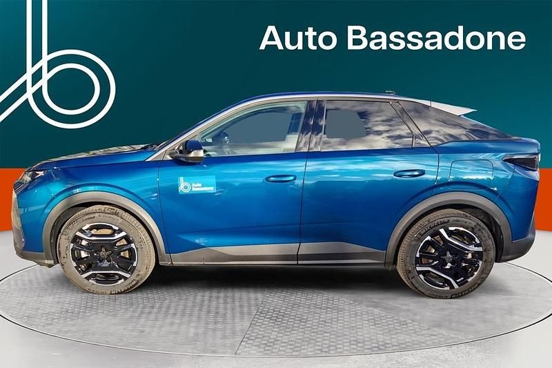 Käytetty Peugeot e-3008 Allure 155 kW (211 HP) 2025 Katumaasturi