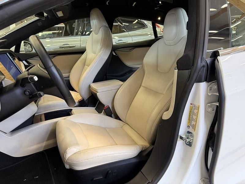 Käytetty Tesla Model S 397 kW (541 HP) 2021 Viistoperä