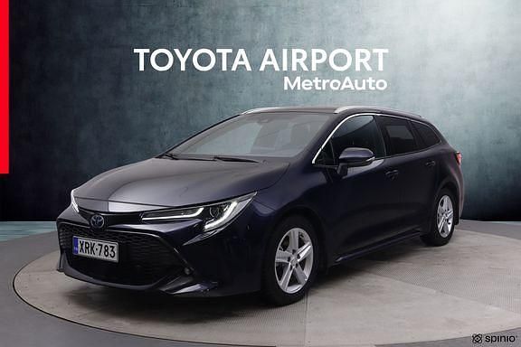 Met. sininen Käytetty 2022 Toyota Corolla Edition Farmari | 23 390 € (Hyvä tarjous) - Kuva 1/4