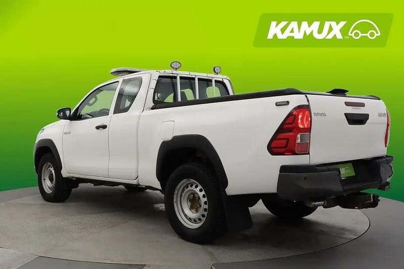Käytetty Toyota HiLux Life 150 HP (110 kW) 2016 Valkoinen Nouto