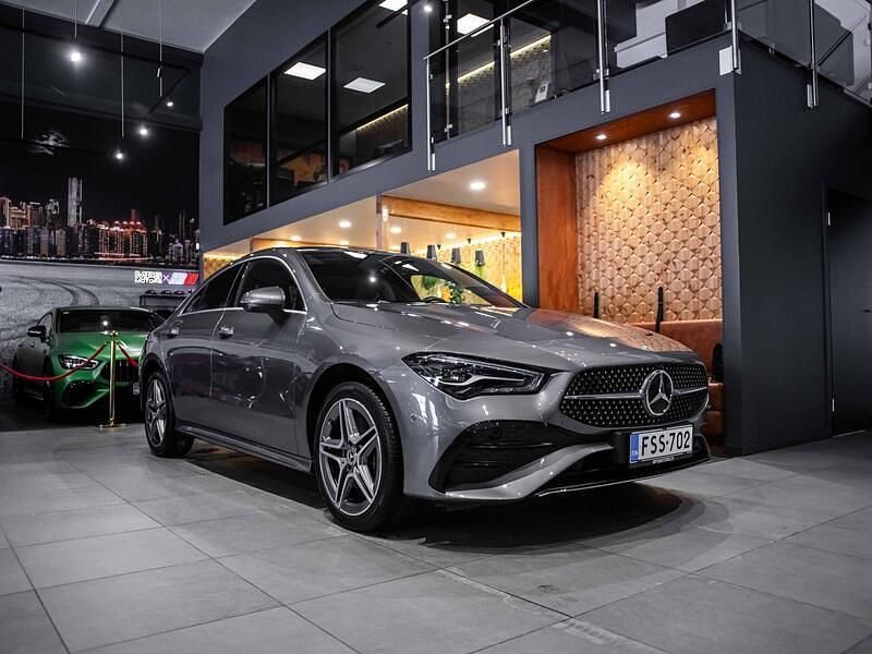 Käytetty Mercedes CLA250e AMG line 163 HP (119 kW) 2023 Harmaa Sedan