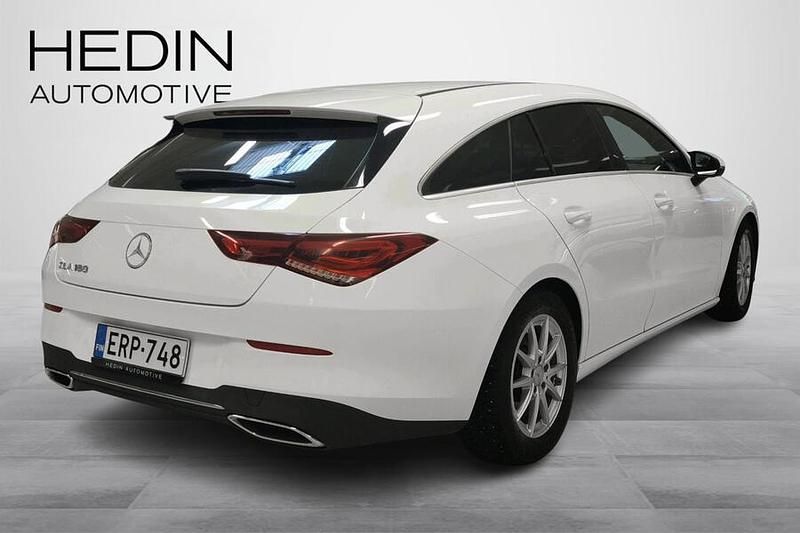 Käytetty Mercedes A180 Business 136 HP (100 kW) 2019 Valkoinen Farmari