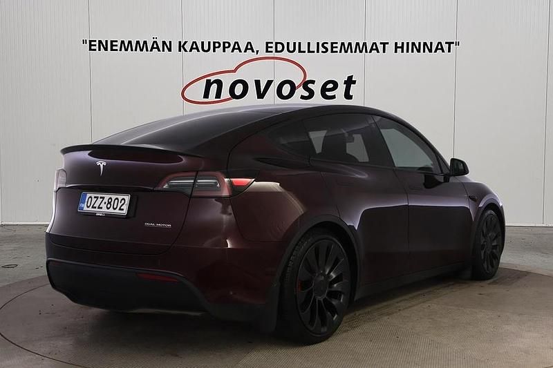 Käytetty Tesla Model Y Performance 336 kW (457 HP) 2023 Katumaasturi