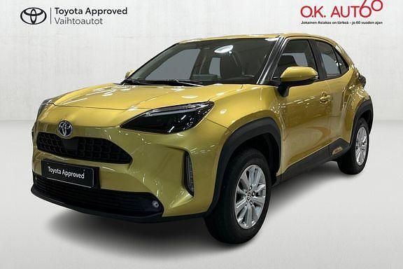 Keltainen Käytetty 2024 Toyota Yaris Cross Active Katumaasturi | 27 870 € (Perustarjous) - Kuva 1/4