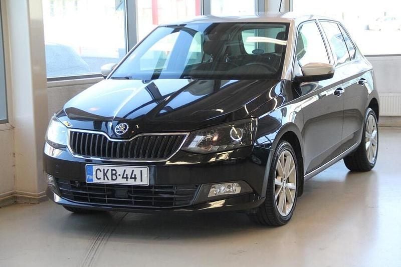 Musta Käytetty 2015 Skoda Fabia Style Viistoperä | 11 490 € (Perustarjous) - Kuva 1/4