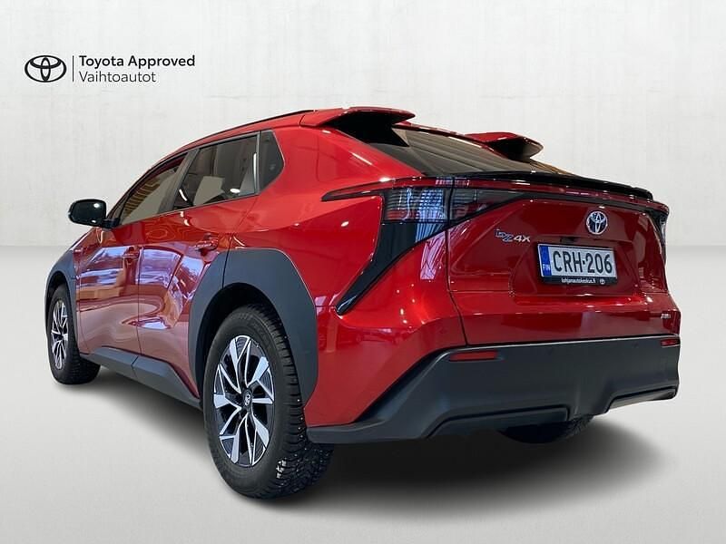 Käytetty Toyota bZ4X Style 160 kW (218 HP) 2023 3u5 Katumaasturi