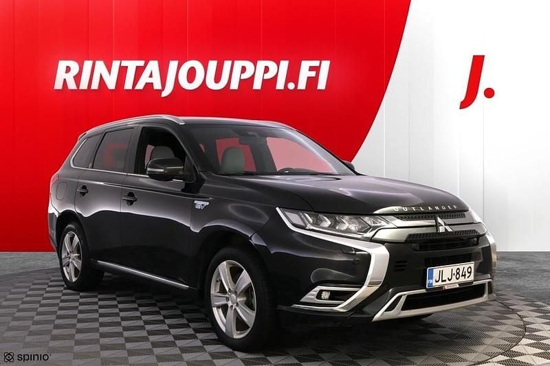 Musta Käytetty 2019 Mitsubishi Outlander P-HEV Instyle Katumaasturi | 15 280 € (Supertarjous) - Kuva 1/3