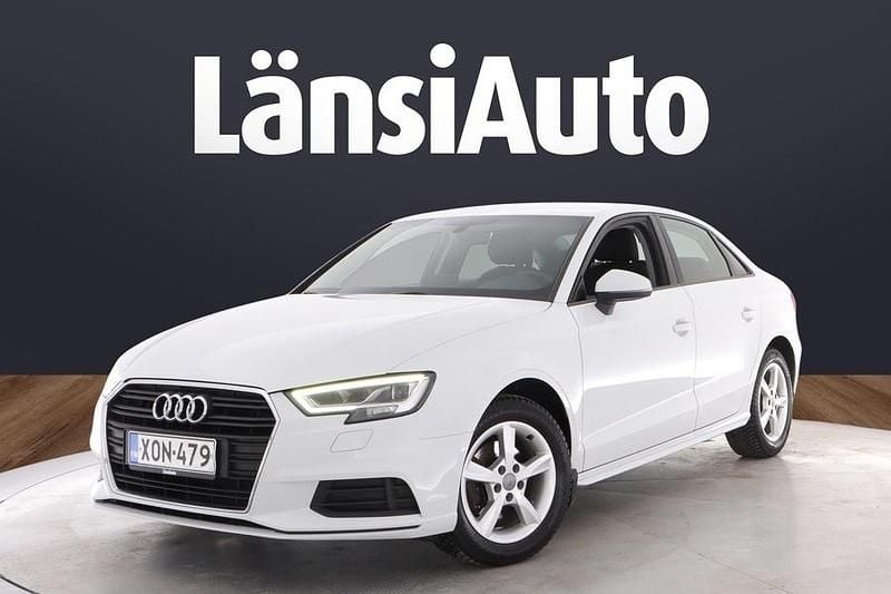 Käytetty Audi A3 Business 150 HP (110 kW) 2018 Sedan