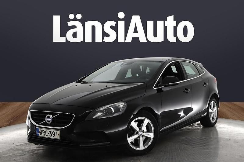 Käytetty Volvo V40 Momentum 180 HP (132 kW) 2012 Viistoperä
