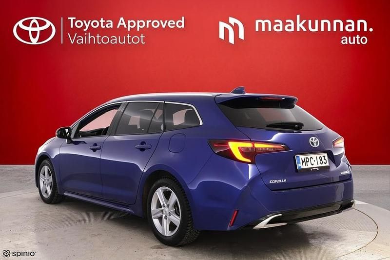 Käytetty Toyota Corolla Edition 140 HP (102 kW) 2023 Sininen Farmari