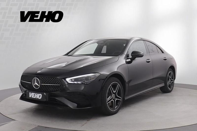 Musta Käytetty 2025 Mercedes E250 Advanced Plus Coupe - kaksiovinen | 44 900 € (Kallis) - Kuva 1/4