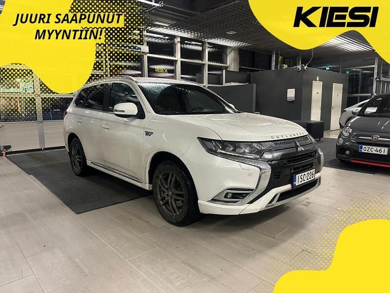 Käytetty 2019 Mitsubishi Outlander P-HEV Katumaasturi | 16 670 € (Perustarjous) - Kuva 1/3