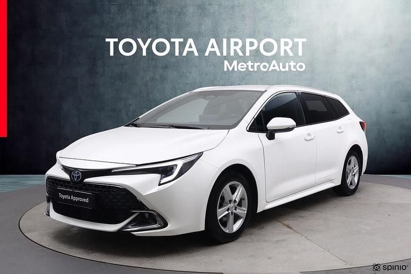Käytetty Toyota Corolla Edition 140 HP (102 kW) 2023 Valkoinen Farmari
