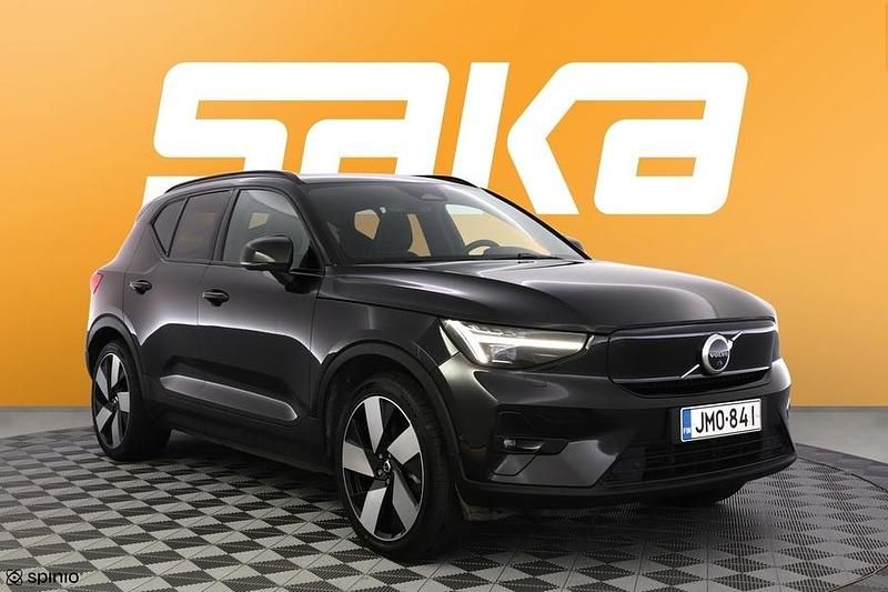 Käytetty 2023 Volvo XC40 Ultimate Katumaasturi | 31 880 € (Hyvä tarjous) - Kuva 1/3
